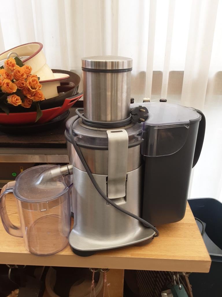 Kenwood JE850 Sapcentrifuge - Krachtig en Efficiënt, Ophalen, Zo goed als nieuw, Elektrisch, Sapcentrifuge