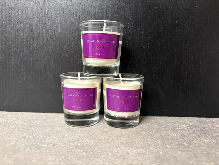 Rituals of Yozakura mini kaarsjes, Huis en Inrichting, Woonaccessoires | Kandelaars en Kaarsen, Nieuw, Minder dan 25 cm, Overige materialen