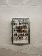 Doos met vliegen circa 115, Ophalen of Verzenden