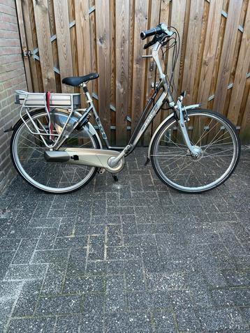 Te koop mooie elektrische damesfiets rih omega beschikbaar voor biedingen