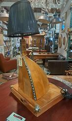 Uniek en one of a kind gemaakt van oude muziek instrumenten, Ophalen