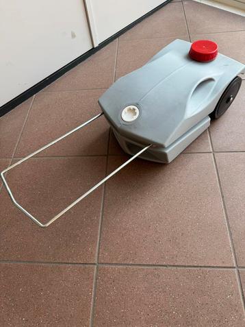 schoon / grijswater tank beschikbaar voor biedingen