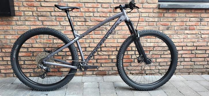 Dartmoor Primal 2 29 MTB - nieuw frame + alles nieuw of zgan, Fietsen en Brommers, Fietsen | Mountainbikes en ATB, Zo goed als nieuw