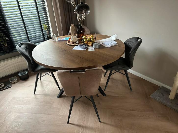 Ronde eettafel 150cm. Als nieuw, Huis en Inrichting, Tafels | Eettafels, Zo goed als nieuw, 100 tot 150 cm, Rond, Ophalen of Verzenden