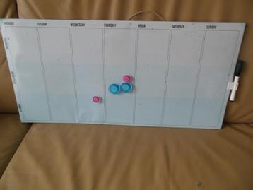 Planbord 30x60 met stift en magneten beschikbaar voor biedingen