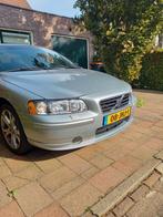 Volvo S60 2.4 140PK AUT 2009 Grijs, Auto's, 74 €/maand, Zwart, S60, 2435 cc