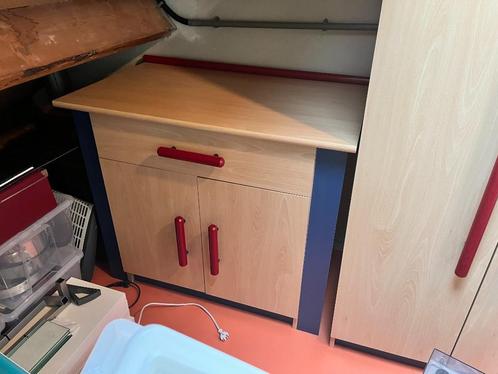 babykamer compleet: Kast, commode, bed en plankje, Kinderen en Baby's, Kinderkamer | Complete kinderkamers, Gebruikt, Jongetje of Meisje