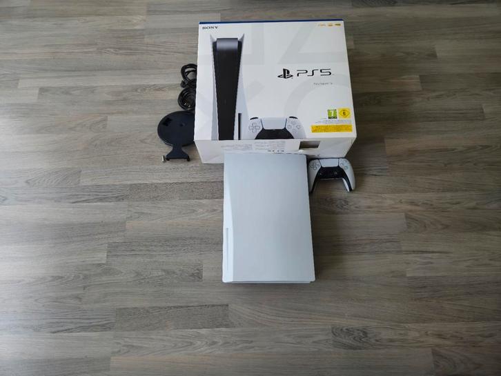 Zeernette PlayStation 5 Disc Editie Firmware 8.60 Lees Aub❗️, Spelcomputers en Games, Spelcomputers | Sony PlayStation 5, Zo goed als nieuw