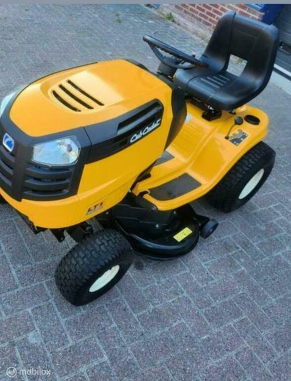 Zitmaaier  cubkadet  zijlosser  mulch, Tuin en Terras, Zitmaaiers, Zo goed als nieuw, Elektrische starter, Mulchfunctie, Ophalen