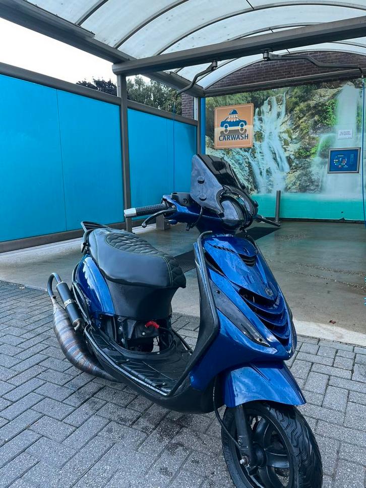 Zip 183cc, Fietsen en Brommers, Brommeronderdelen | Scooters, Zo goed als nieuw, Piaggio, Overige typen, Ophalen