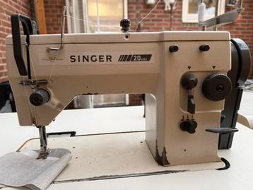 Singer Naaimachine rechte en zigzag steek professioneel beschikbaar voor biedingen