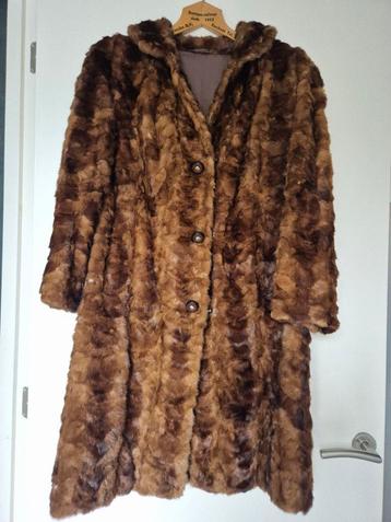 Vintage bontjas donkerbruin jaren '70 beschikbaar voor biedingen