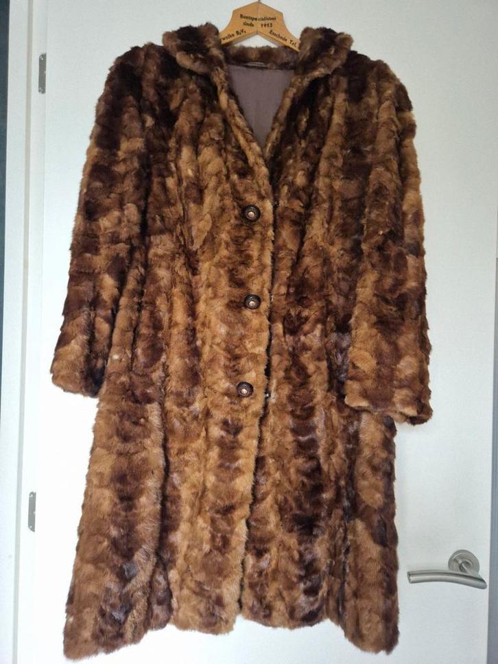 Vintage bontjas donkerbruin jaren '70, Kleding | Dames, Jassen | Zomer, Gedragen, Maat 38/40 (M), Bruin, Ophalen of Verzenden