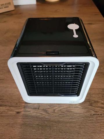 Gloednieuwe "mini" air cooler. Gloednieuw in de doos! beschikbaar voor biedingen