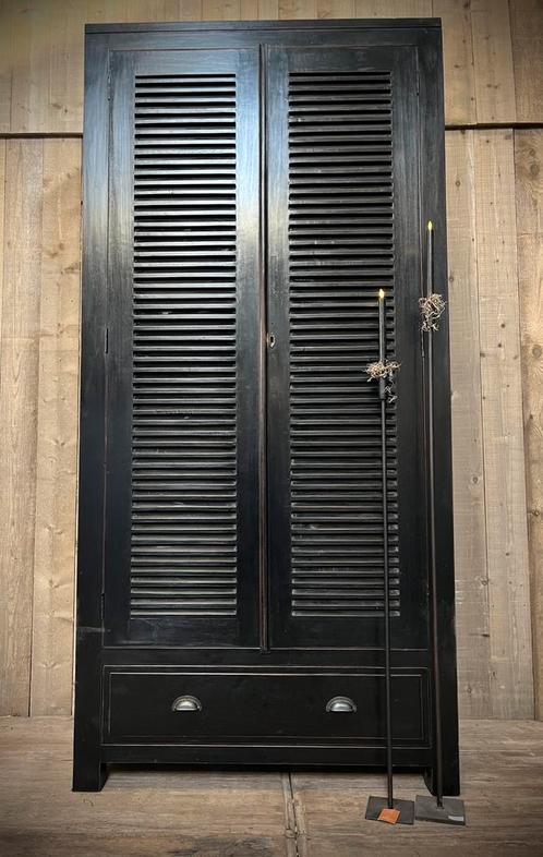 Robuuste kast, Huis en Inrichting, Kasten | Wandmeubels, Ophalen of Verzenden