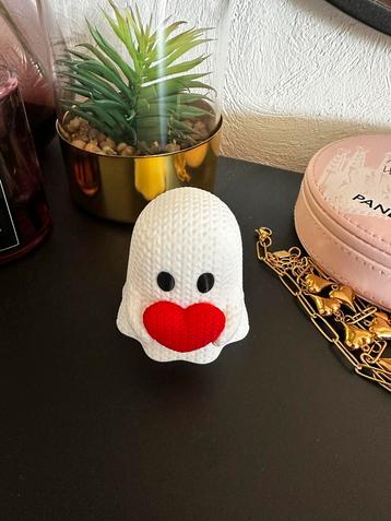 Spookje met Hartje beschikbaar voor biedingen