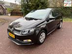Volkswagen POLO 1.0 Airco / Parkeersens / AUX / 2016 / APK., Auto's, Volkswagen, Stof, Gebruikt, Euro 6, 60 pk