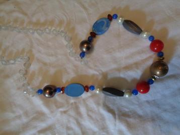 ketting uit diversen  kralen 70 cm lang nr k 5302 beschikbaar voor biedingen