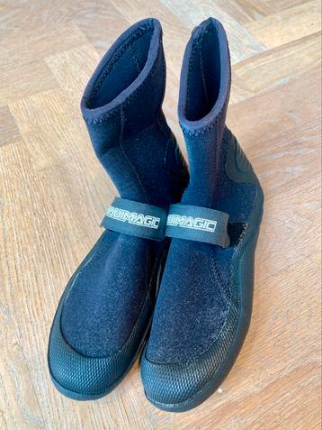 Neopreen zeillaarsjes zeilschoenen maat 35 / 36 beschikbaar voor biedingen