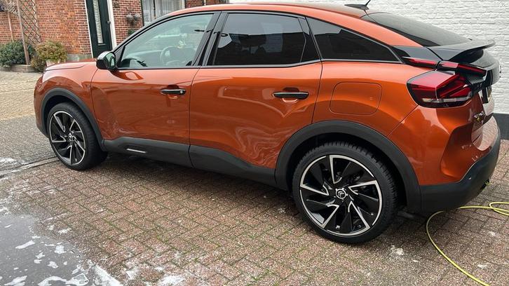 Citroën C4 1.2 Puretech 130pk S&S Eat8 Launch Edition 2021, Auto's, Citroën, Particulier, C4, ABS, Airbags, Airconditioning, Android Auto