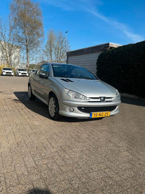 Peugeot 206 2.0 16V CC 2003 Grijs, Auto's, Peugeot, Particulier, Benzine, E, Cabriolet, Handgeschakeld, Origineel Nederlands, Zilver of Grijs