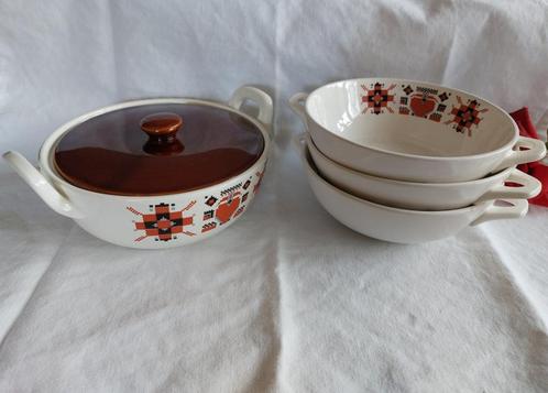 Villeroy & Boch | serviesdelen folkore decor | jaren '60, Antiek en Kunst, Antiek | Servies los, Ophalen of Verzenden