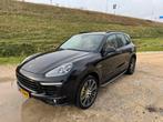 Porsche Cayenne 3.0 Hybrid Platinum met GTS- & Chrono-pakket, Auto's, Automaat, Cayenne, Zwart, Leder