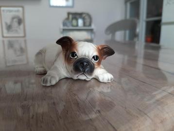 beeldje van een Franse Bulldog puppy beschikbaar voor biedingen