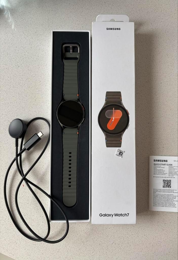 Samsung Galaxy Watch 7 - 40mm, Sieraden, Tassen en Uiterlijk, Smartwatches, Zo goed als nieuw, Android, Zwart, Afstand, Calorieverbanding