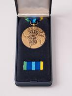 Marine medaille onderscheiding operationele trouwe dienst t2, Ophalen of Verzenden, Marine, Nederland, Lintje, Medaille of Wings