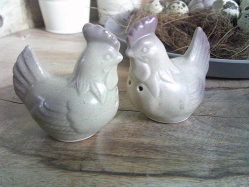 Peper en zout stel bruin/taupe kippetjes, Huis en Inrichting, Keuken | Keukenbenodigdheden, Gebruikt, Ophalen of Verzenden