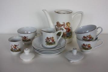 Lotje verschillende kinderserviesonderdelen beschikbaar voor biedingen