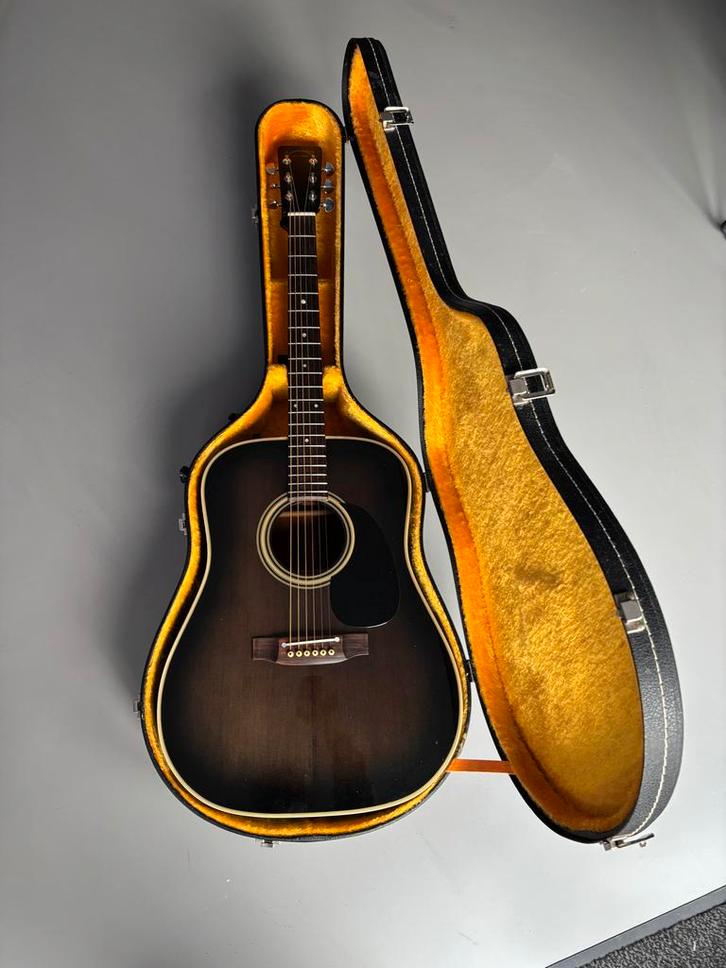 Unieke Lawsuit Takamine Gitaar EG330E met Koffer, Muziek en Instrumenten, Snaarinstrumenten | Gitaren | Akoestisch, Gebruikt, Western- of Steelstringgitaar