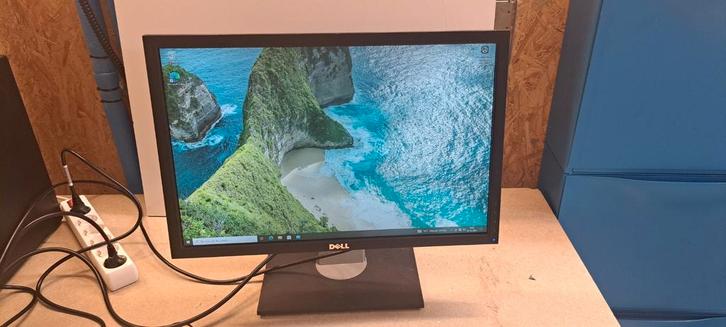 Dell 22 inch Monitor - Goedkoop! Uitbreidbaar met 2, 3 of 4, Computers en Software, Monitoren, Gebruikt, 60 Hz of minder, DisplayPort