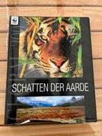 Schatten der aarde, Ophalen of Verzenden, Zo goed als nieuw, Natuur algemeen