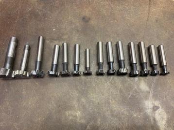 T-gleuf frezen beschikbaar voor biedingen