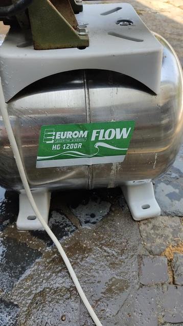 Water pomp met hydrofoor  beschikbaar voor biedingen