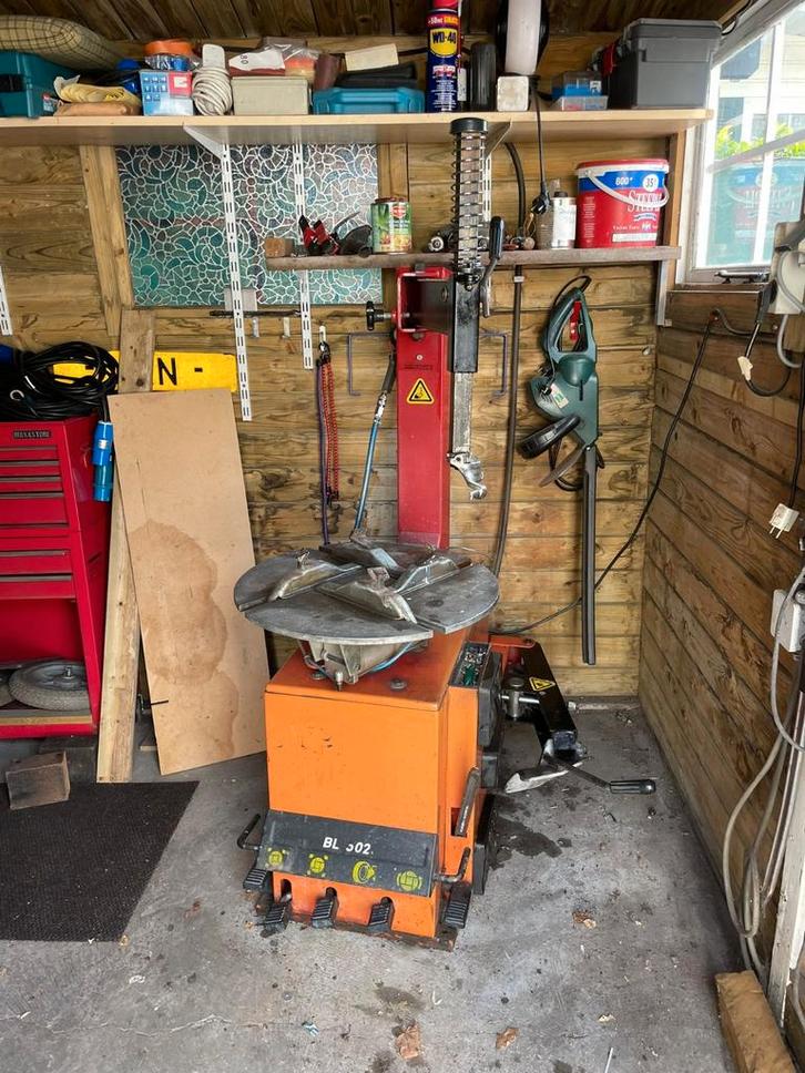 Banden Demonteerapparaat - BL 302, Auto diversen, Autogereedschap, Ophalen of Verzenden
