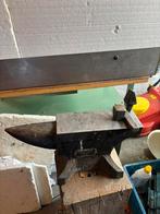 Aambeeld met 2x tas, Doe-het-zelf en Verbouw, Ophalen of Verzenden, Zo goed als nieuw