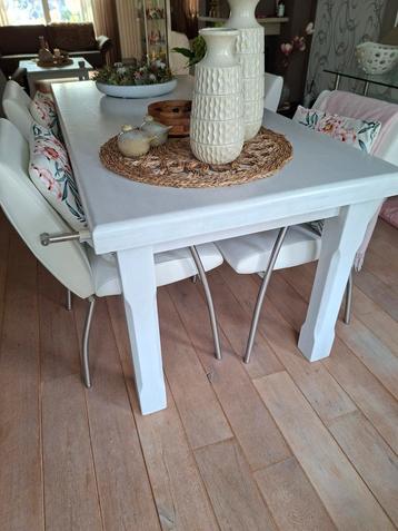 Eiken white-wash tafel beschikbaar voor biedingen