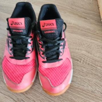 Asics Upcourt maat 36 beschikbaar voor biedingen