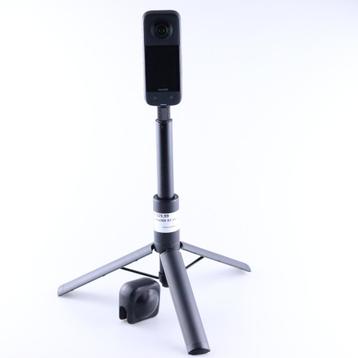 Insta360 X3 incl statief beschikbaar voor biedingen