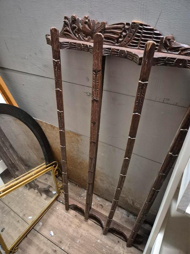 2x houten wandrek antiek, Doe-het-zelf en Verbouw, Glas en Ramen, Gebruikt, Minder dan 80 cm, Ophalen