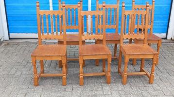 sierlijke eiken stoelen beschikbaar voor biedingen