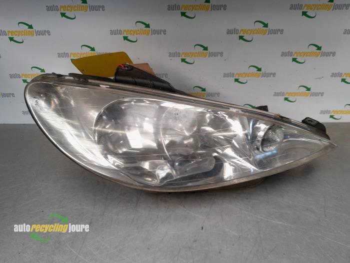 Koplamp rechts van een Peugeot 206, Auto-onderdelen, Verlichting, Peugeot, Gebruikt, 3 maanden garantie