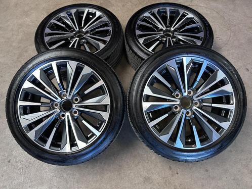 17 inch originele velgen + winterbanden Toyota Corolla Auris, Auto-onderdelen, Banden en Velgen, Banden en Velgen, Zomerbanden
