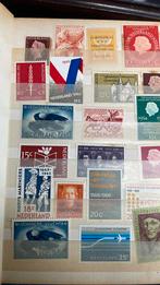 Postzegel verzameling in boekje, Nederland, Ophalen of Verzenden