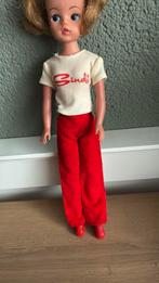 Barbie Sindy vintage jaren 70, Verzamelen, Poppen, Ophalen of Verzenden, Gebruikt, Kleertjes