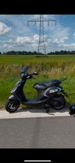Zip 4 takt, Fietsen en Brommers, Scooters | Yamaha, Ophalen, Aerox, Maximaal 45 km/u, Zo goed als nieuw