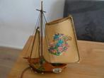 houten bootje als schemerlamp, Ophalen of Verzenden, Gebruikt, Motorboot of Zeilboot, Gebruiksvoorwerp